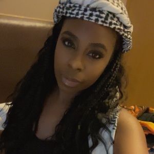 Meet your Posher, Tiffany